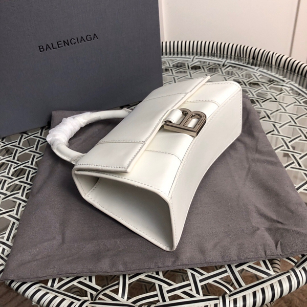 バレンシアガバッグ内部構造
